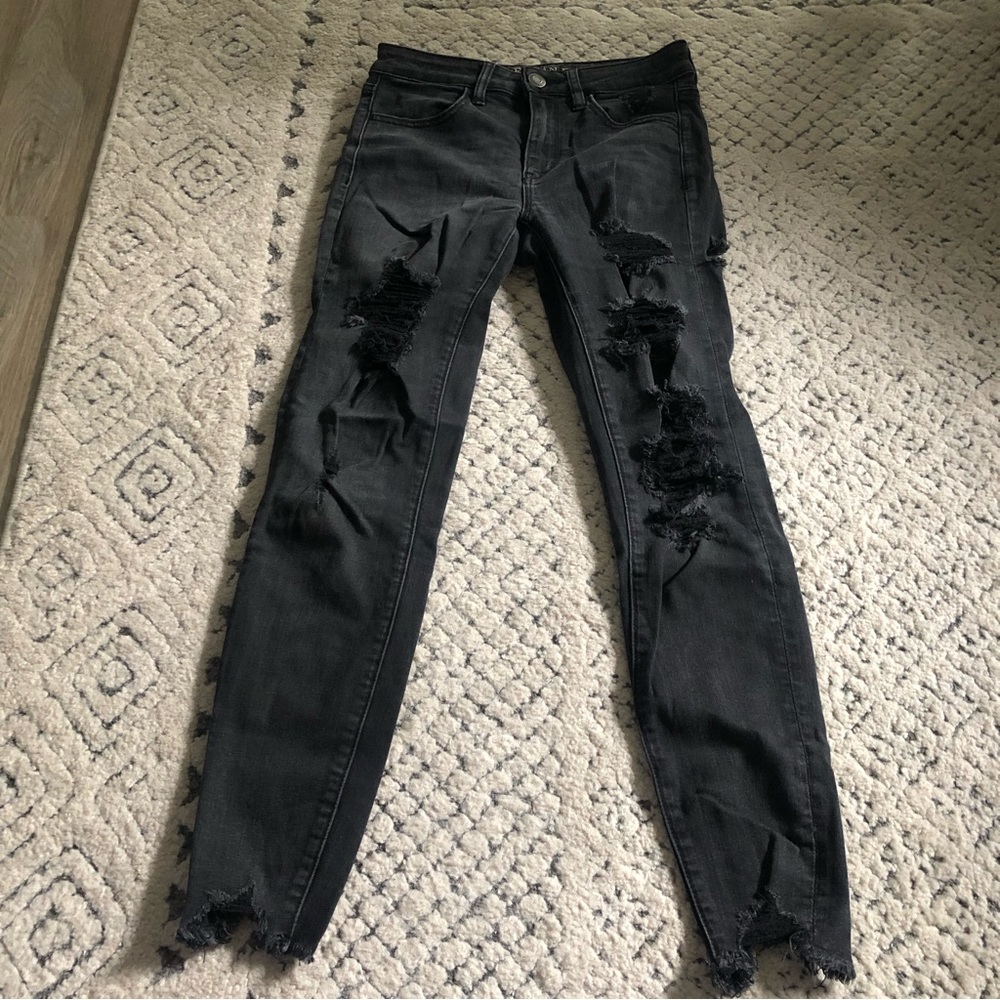 AEO Black Distressed Jeans